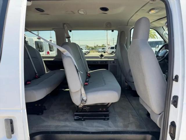 2011 Ford E-350 Super Duty XLT