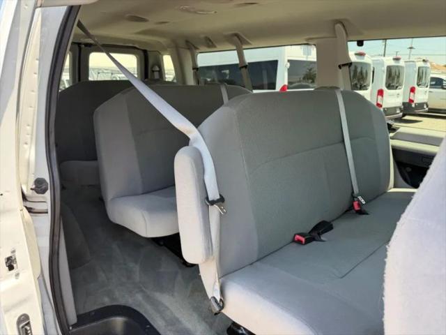 2011 Ford E-350 Super Duty XLT