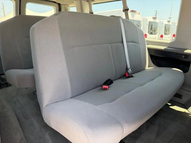 2011 Ford E-350 Super Duty XLT