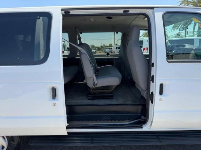 2011 Ford E-350 Super Duty XLT