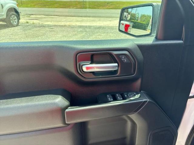 2023 Chevrolet Silverado 1500 2WD Crew Cab Short Bed WT