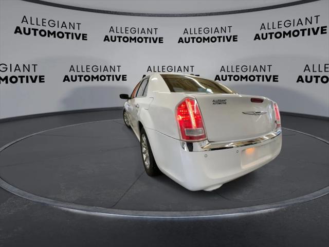 2011 Chrysler 300 300C