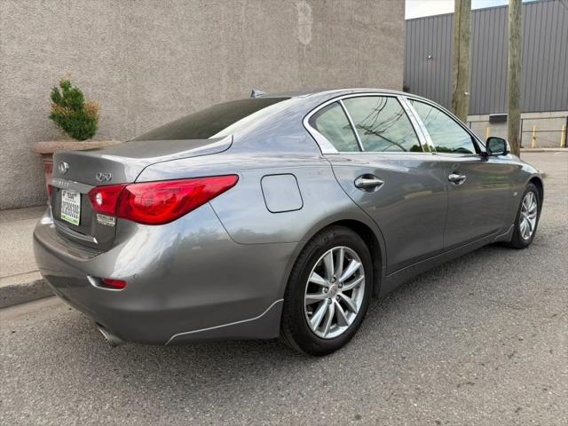 2015 INFINITI Q50 Premium