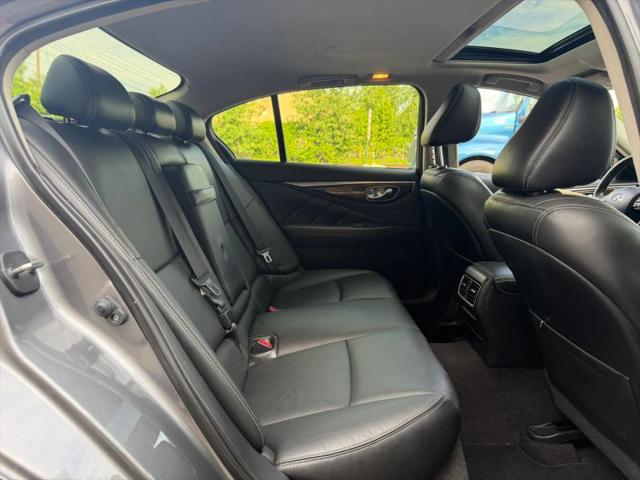 2015 INFINITI Q50 Premium