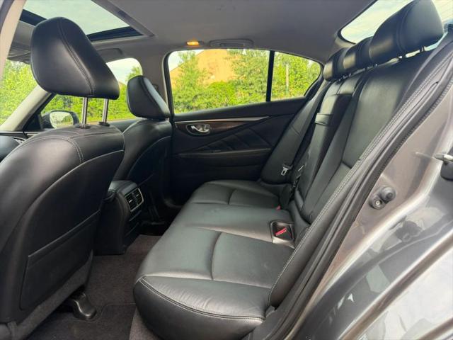 2015 INFINITI Q50 Premium