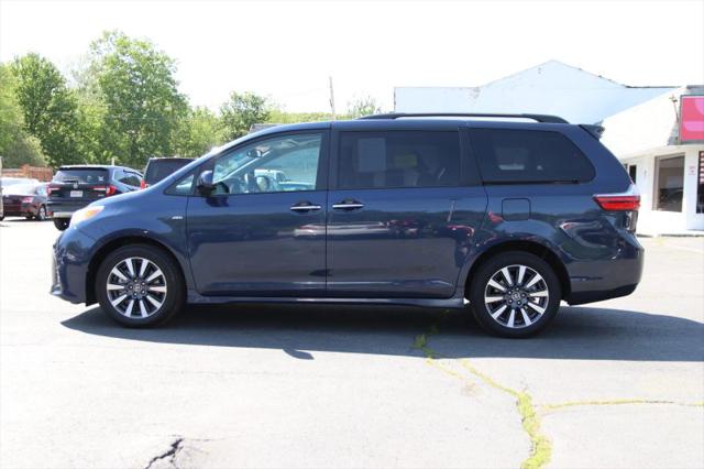 2020 Toyota Sienna XLE
