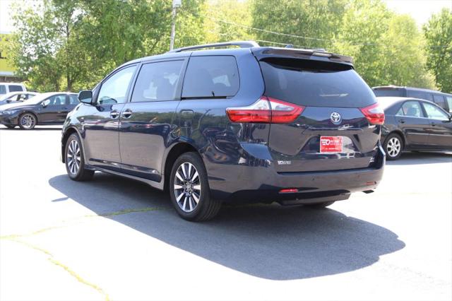 2020 Toyota Sienna XLE