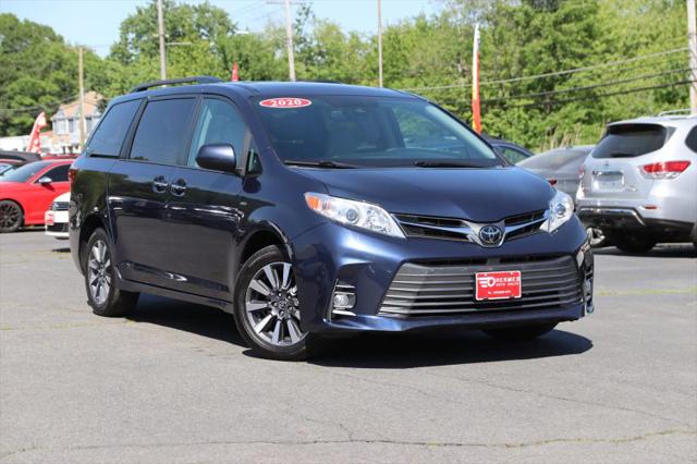 2020 Toyota Sienna XLE