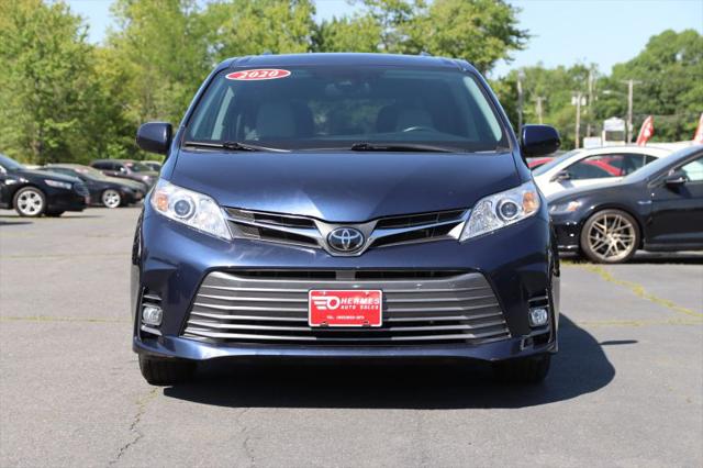 2020 Toyota Sienna XLE