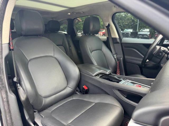 2019 Jaguar F-PACE 25t Premium