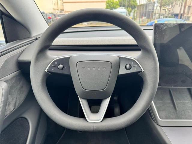 2026 Tesla Model Y Premium Rear-Wheel Drive