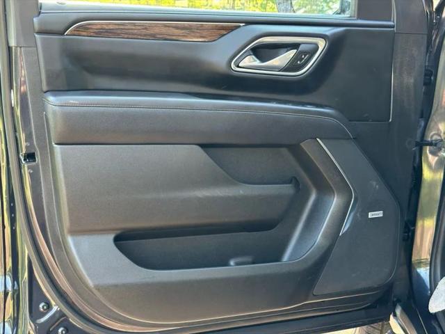 2023 Chevrolet Suburban 2WD Premier