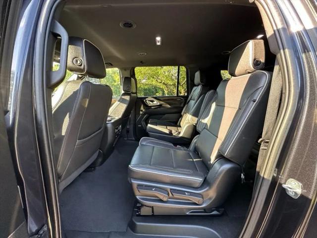 2023 Chevrolet Suburban 2WD Premier