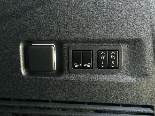2023 Chevrolet Suburban 2WD Premier