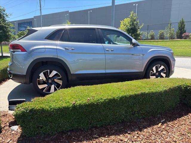 2024 Volkswagen Atlas Cross Sport 2.0T SE w/Technology