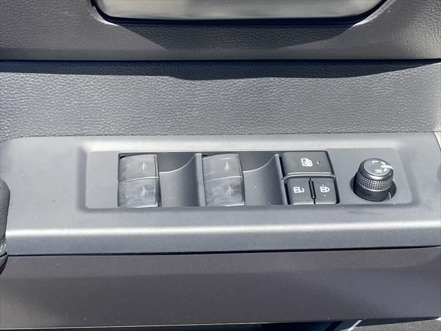 2026 Toyota Tundra SR5 CrewMax 5.5' Bed