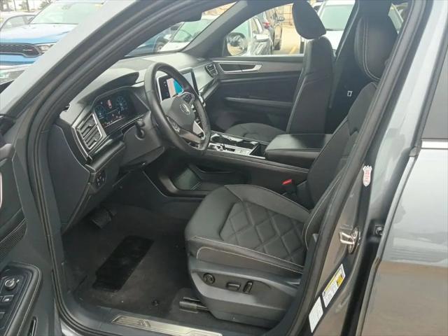2025 Volkswagen Atlas Cross Sport 2.0T SE w/Technology