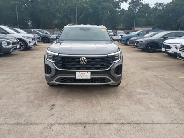 2025 Volkswagen Atlas Cross Sport 2.0T SE w/Technology