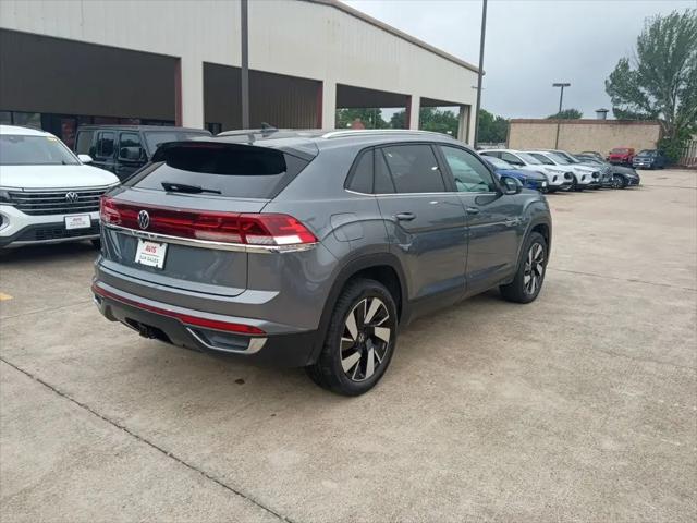 2025 Volkswagen Atlas Cross Sport 2.0T SE w/Technology