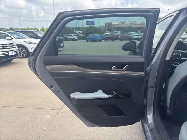 2021 Kia K5 EX
