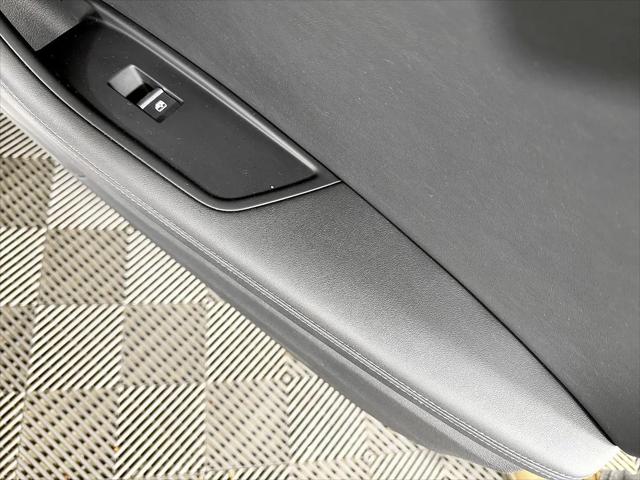 2022 Audi A4 Premium Plus 45 TFSI S line quattro S tronic
