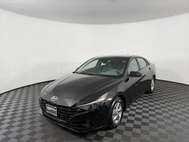 2022 Hyundai Elantra SE
