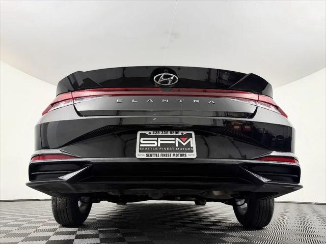 2022 Hyundai Elantra SE