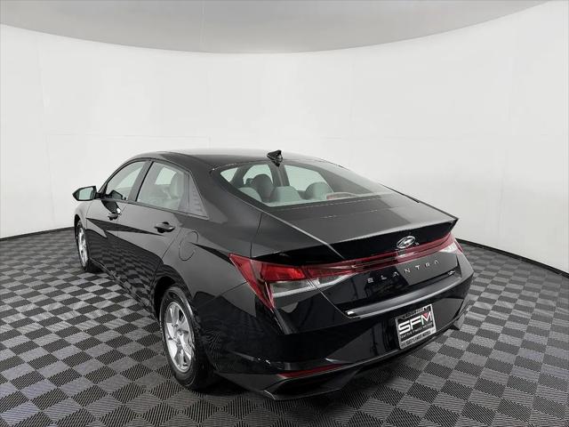 2022 Hyundai Elantra SE