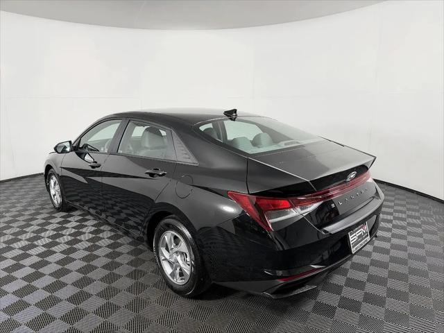 2022 Hyundai Elantra SE