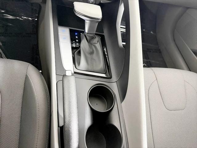 2022 Hyundai Elantra SE