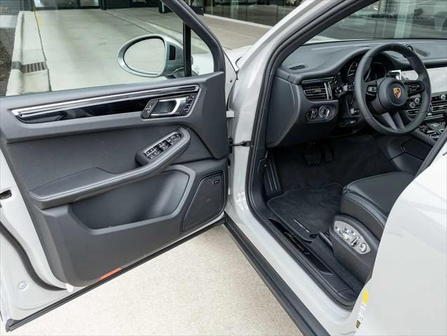 2026 Porsche Macan T