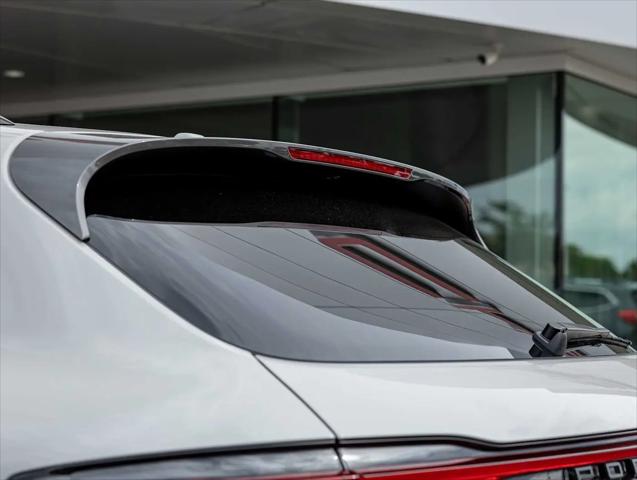 2026 Porsche Macan T