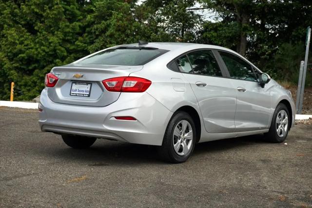 2017 Chevrolet Cruze LS Auto