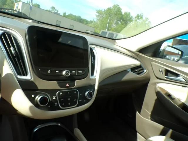 2022 Chevrolet Malibu FWD Premier