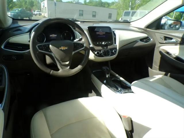 2022 Chevrolet Malibu FWD Premier
