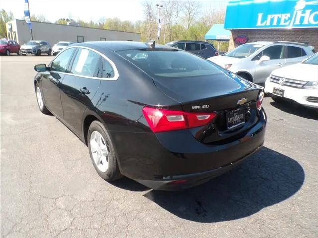 2021 Chevrolet Malibu FWD 1FL