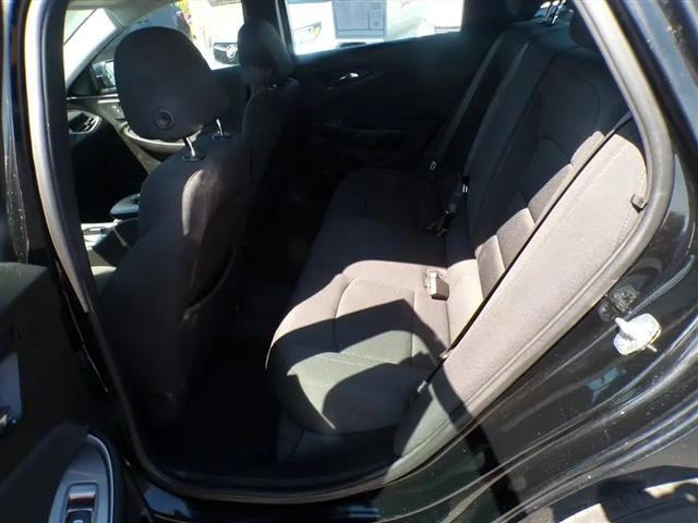 2021 Chevrolet Malibu FWD 1FL
