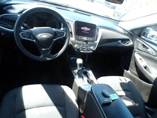 2021 Chevrolet Malibu FWD 1FL