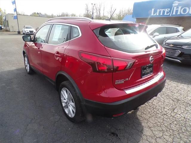 2018 Nissan Rogue Sport SV