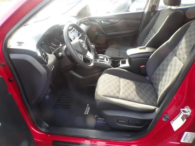 2018 Nissan Rogue Sport SV