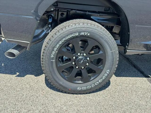 2026 Ram 2500 Black Express Crew Cab 4x4 64 Box