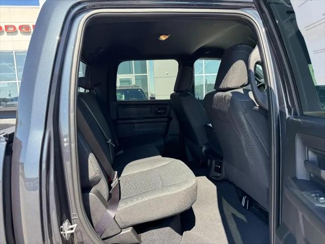 2026 Ram 2500 Black Express Crew Cab 4x4 64 Box