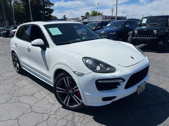 2013 Porsche Cayenne GTS