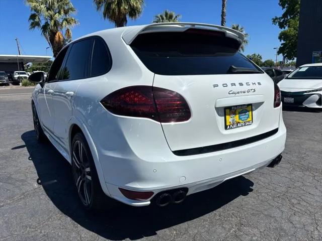 2013 Porsche Cayenne GTS
