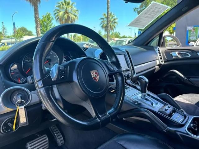 2013 Porsche Cayenne GTS