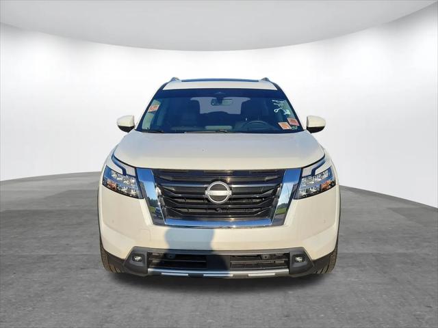 2023 Nissan Pathfinder Platinum 4WD