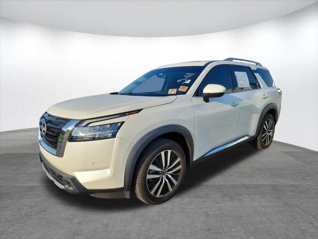 2023 Nissan Pathfinder Platinum 4WD