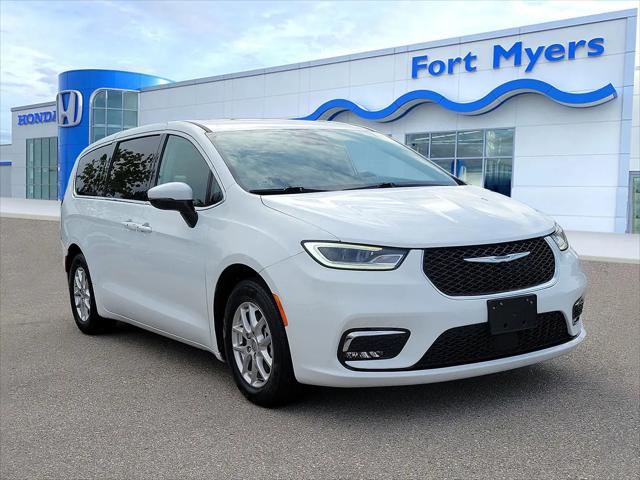2023 Chrysler Pacifica Touring L for sale in Fort Myers, FL