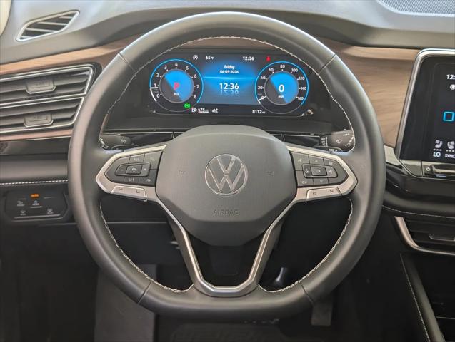 2025 Volkswagen Atlas 2.0T SE w/Technology