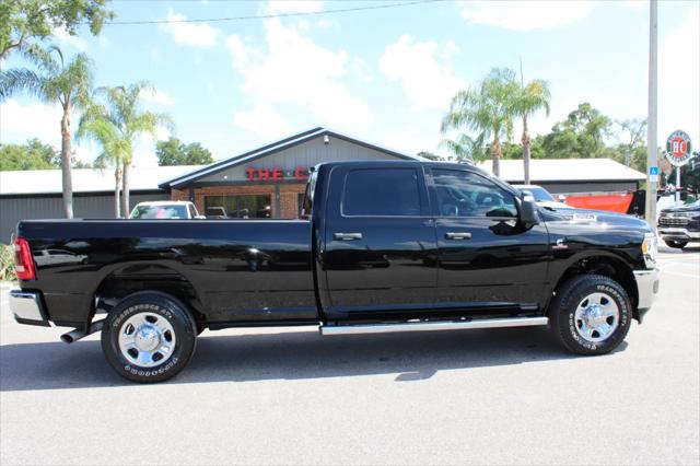 2024 Ram 3500 Tradesman Crew Cab 4x4 8 Box
